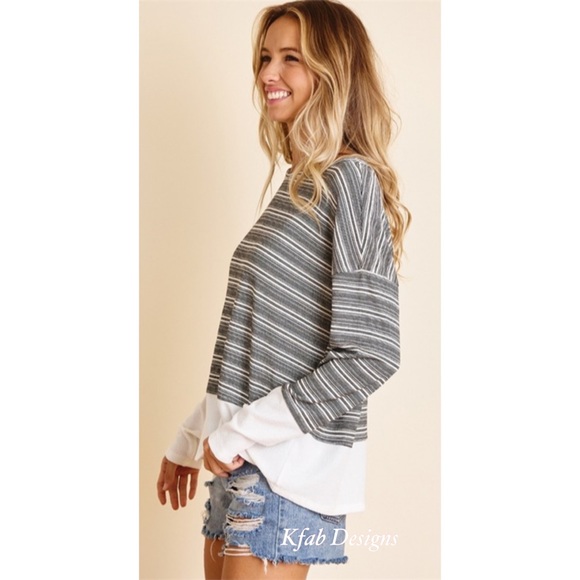 LAST 1! Fun, Casual Black and White Stripe Top with Contrast! - Picture 2 of 5